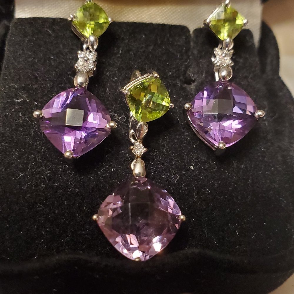 BEAUTIFUL 14K WHITE GOLD EARRINGS & PENDANT SET - Picture 2 of 10